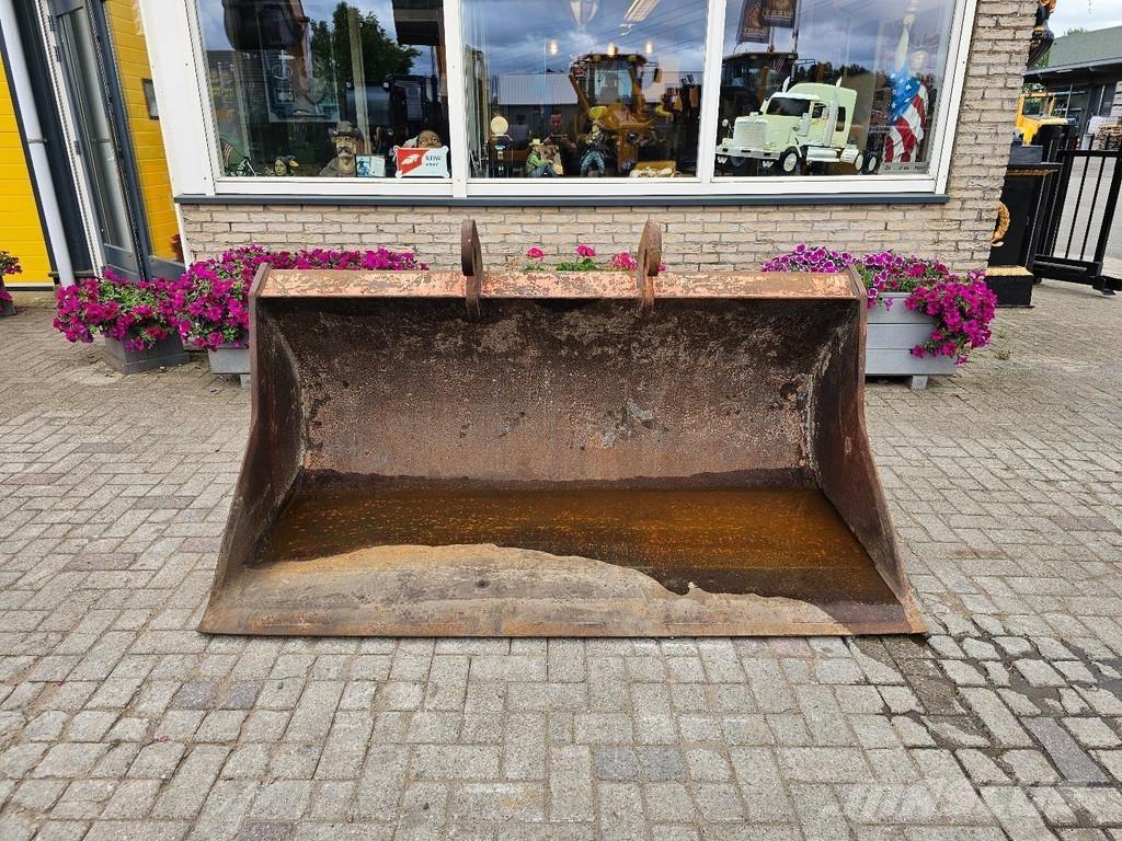  Onbekend Slotenbak Kanalak