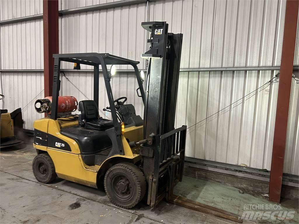 CAT GP25NT Gázüzemű targoncák
