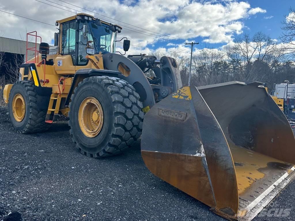 Volvo L 260 H Gumikerekes homlokrakodók