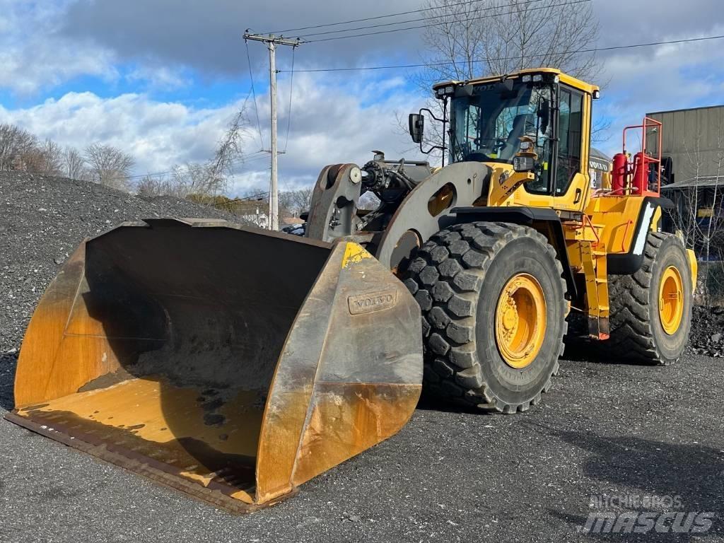Volvo L 260 H Gumikerekes homlokrakodók