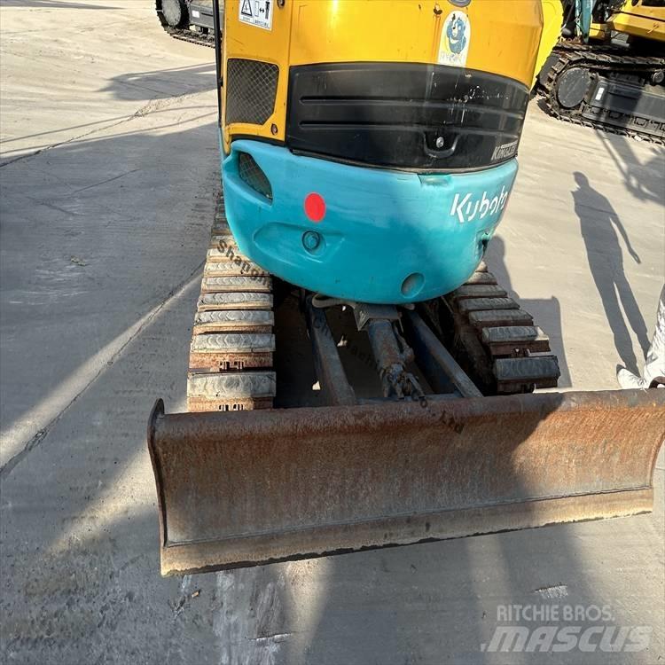 Kubota 30 Lánctalpas kotrók