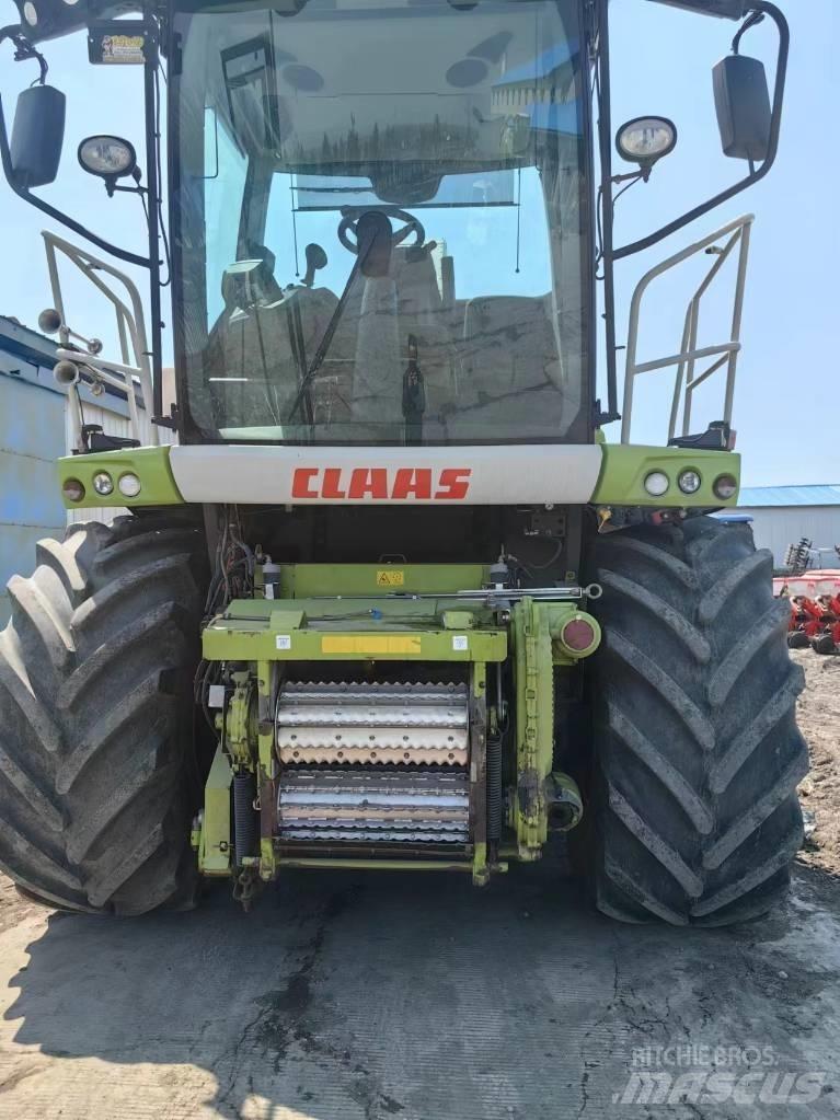 CLAAS Jaguar 960 4WD Önjáró szecskázók