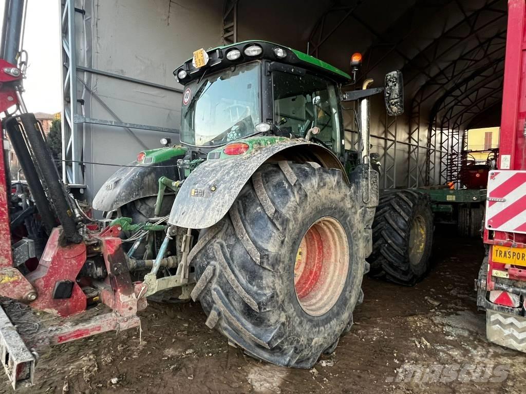 John Deere 6145 R Traktorok