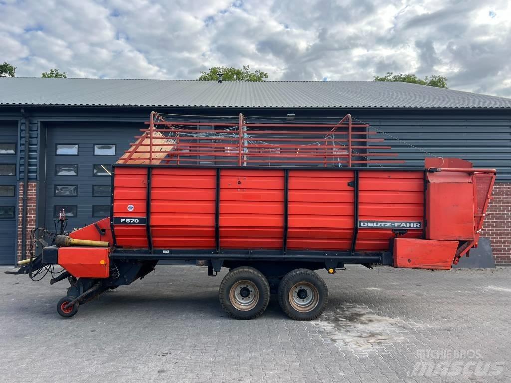 Deutz Fahr F 570 Önrakodó pótkocsik