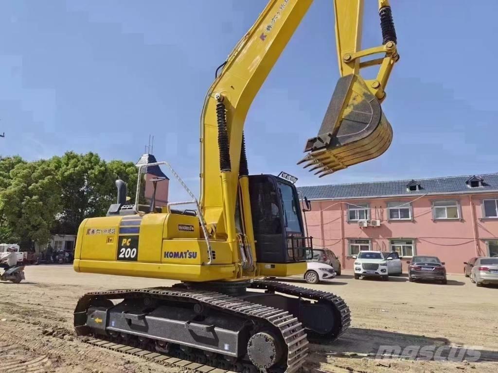 Komatsu PC 200-8 Lánctalpas kotrók