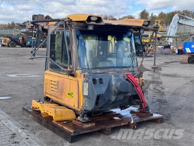 Bell B 50 D USED CAB Vezetőfülke és belső tartozékok