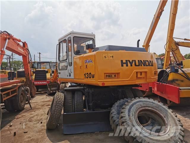 Hyundai R130WD Lánctalpas kotrók