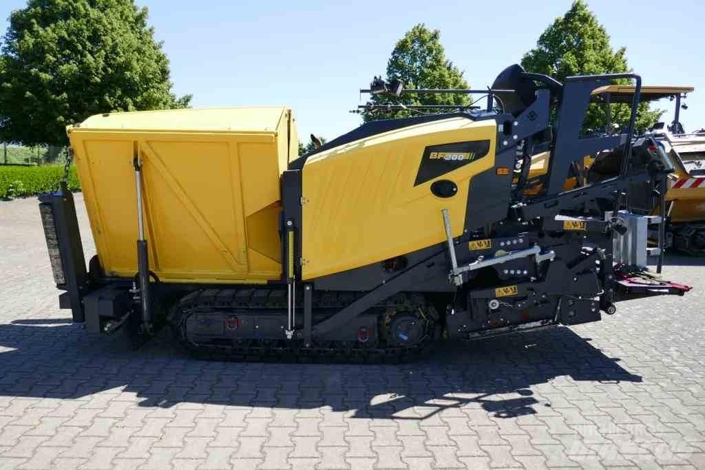 Bomag BF 200 C-2 Kis azfaltozó gépek