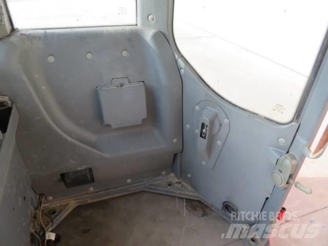 Volvo ECR 88 Vezetőfülke és belső tartozékok