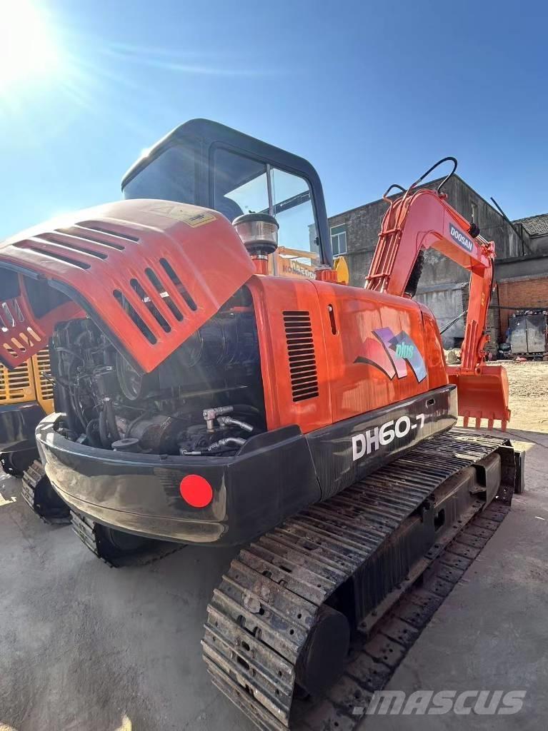 Doosan DH 55 Mini kotrók < 7t
