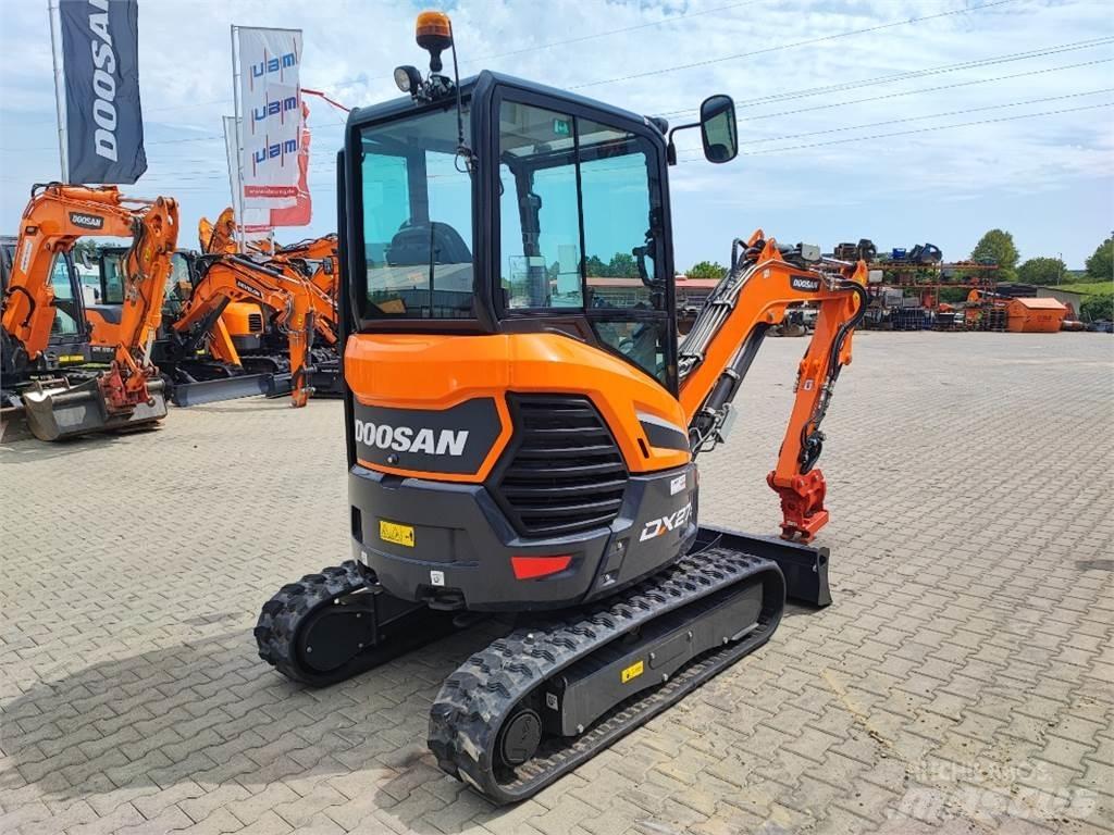 Doosan DX27z Mini kotrók < 7t