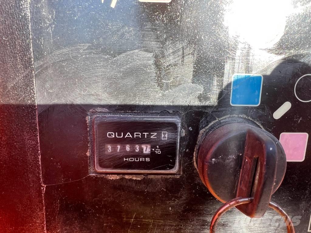 JLG 460 SJ Karos emelők