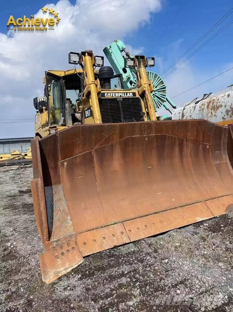 CAT D 9 T lánctalpas dózerek