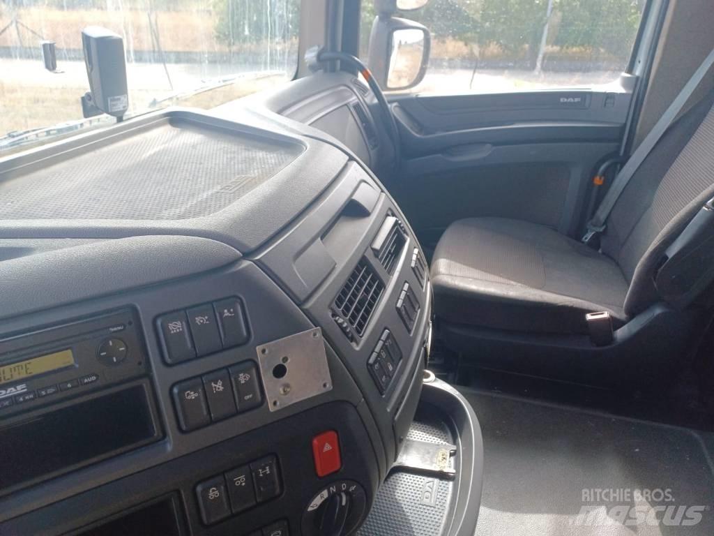 DAF XF 440 Elhúzható ponyvás