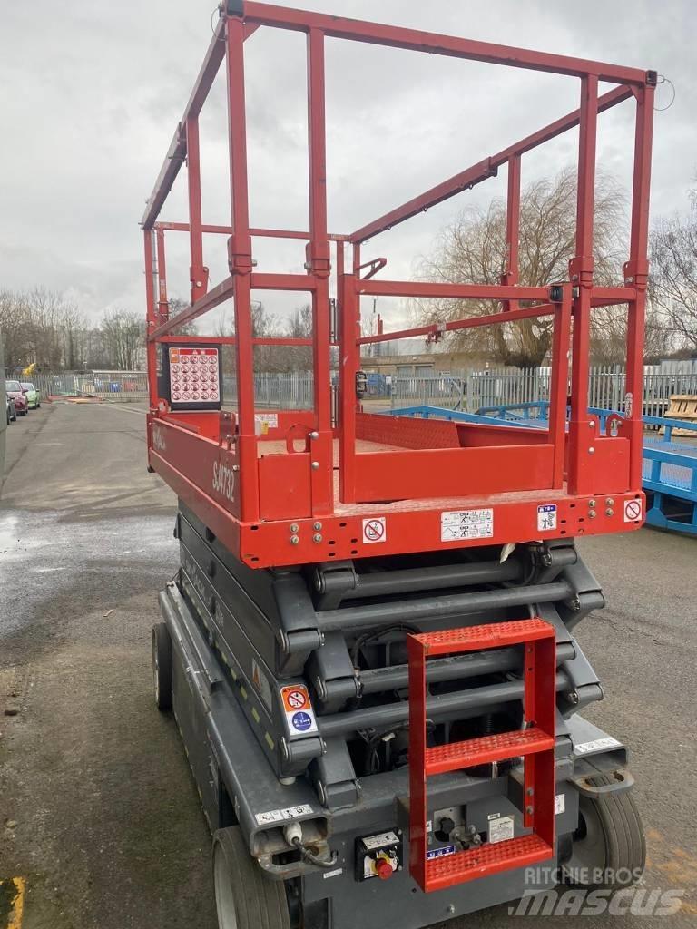 SkyJack SJ 4732 Ollós emelők