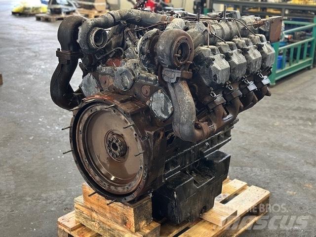Deutz TCD2015 V08 Motorok