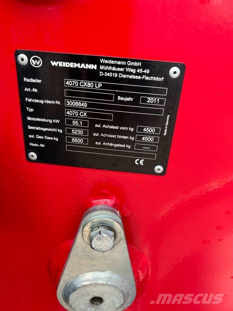 Weidemann 4070CX80LP Gumikerekes homlokrakodók