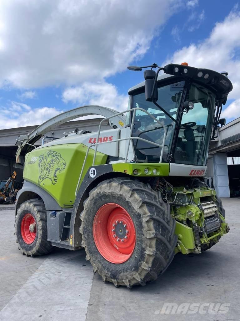 CLAAS Jaguar 990 Önjáró szecskázók