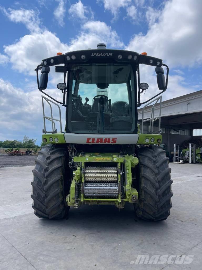 CLAAS Jaguar 990 Önjáró szecskázók