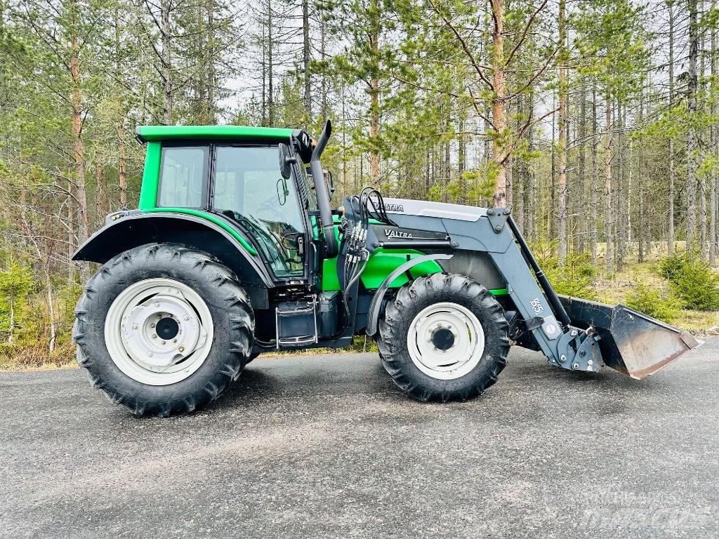 Valtra T 131 Traktorok