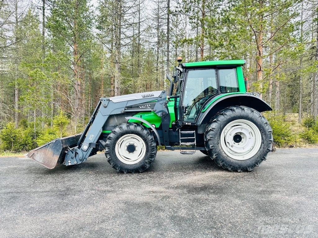 Valtra T 131 Traktorok