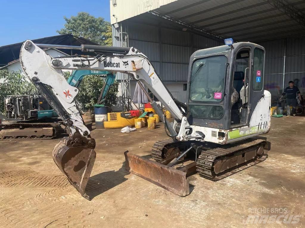 Bobcat 331 Lánctalpas kotrók