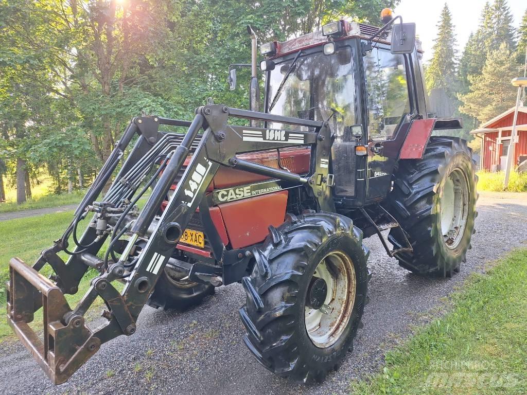 Case IH 845 XL Traktorok