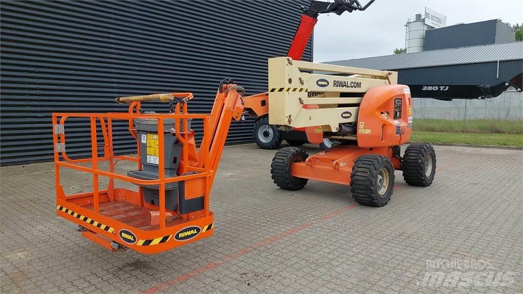 JLG 450AJ Karos emelők