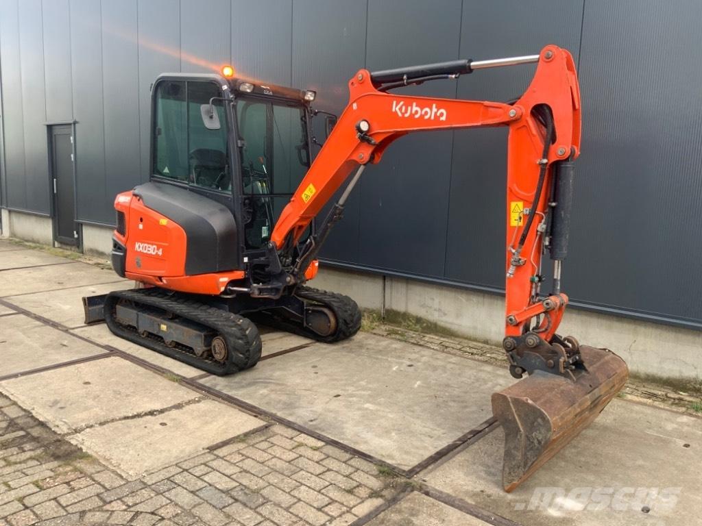 Kubota KX 030-4 Mini kotrók < 7t