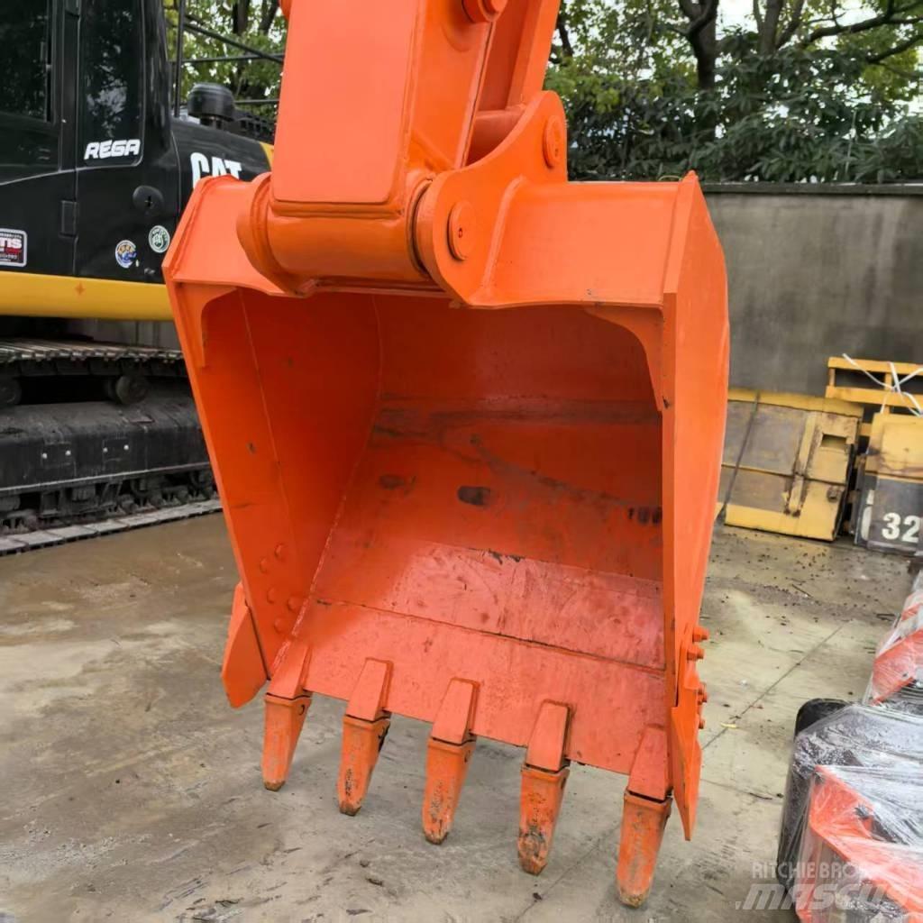 Hitachi ZX 200-3 G Lánctalpas kotrók