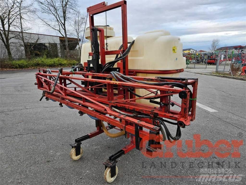 Schmotzer 800 l Vontatott trágyaszórók