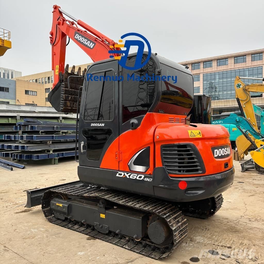 Doosan DX 60 Mini kotrók < 7t