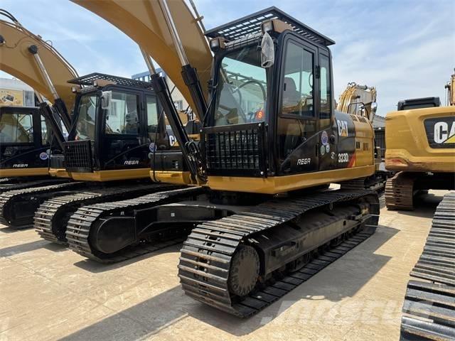 CAT 323 D L Lánctalpas kotrók