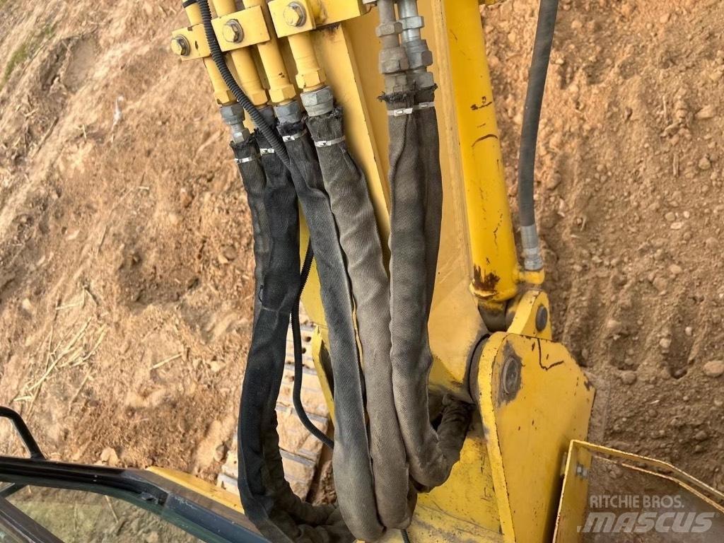 Komatsu PC58 Közepes (midi) kotrók 7 t - 12 t