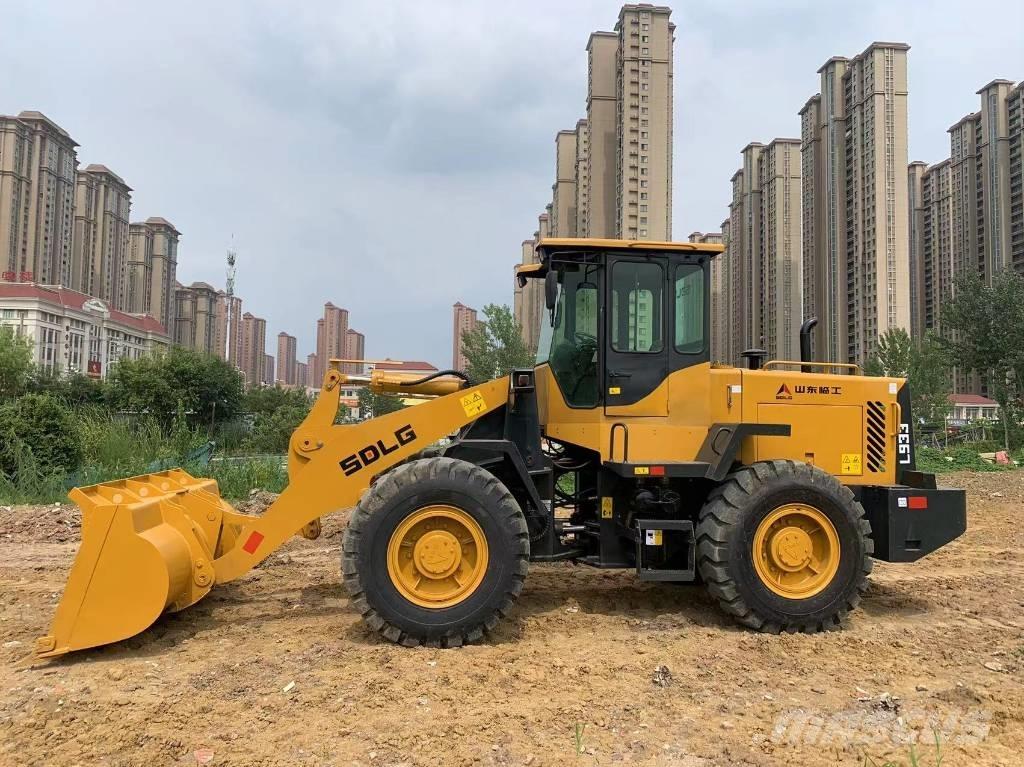 SDLG L 933 Gumikerekes homlokrakodók