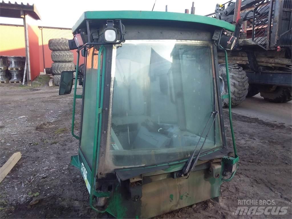 Timberjack 1710d Vezetőfülke és belső tartozékok