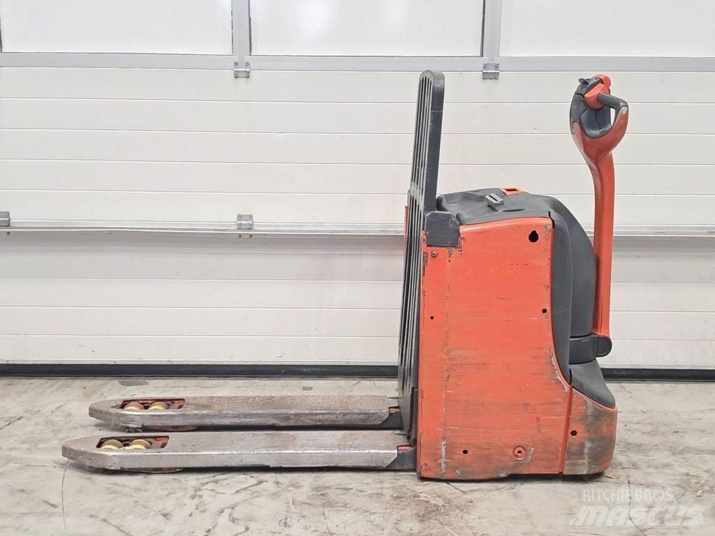 Linde T16L Kézi raklapemelő