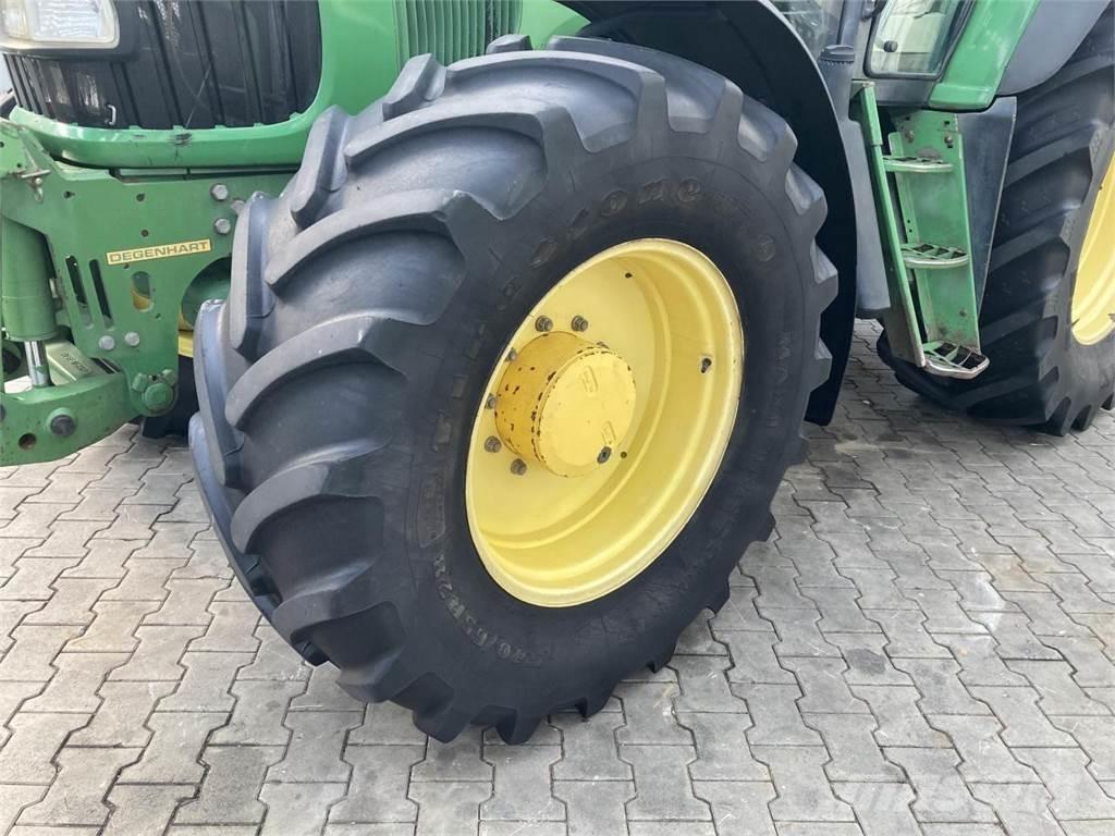 John Deere 6820 Traktorok
