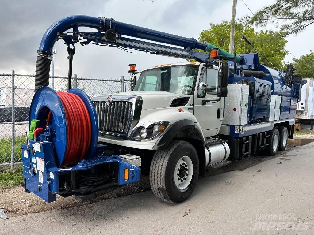 International 7500 Vákuum teherautok