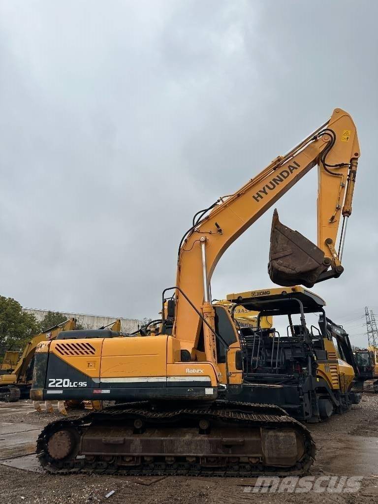 Hyundai 220LC-9S Lánctalpas kotrók