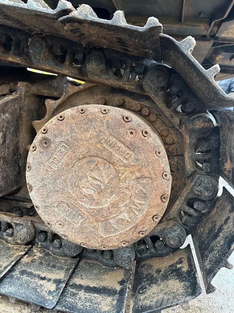 Hyundai 220LC-9S Lánctalpas kotrók