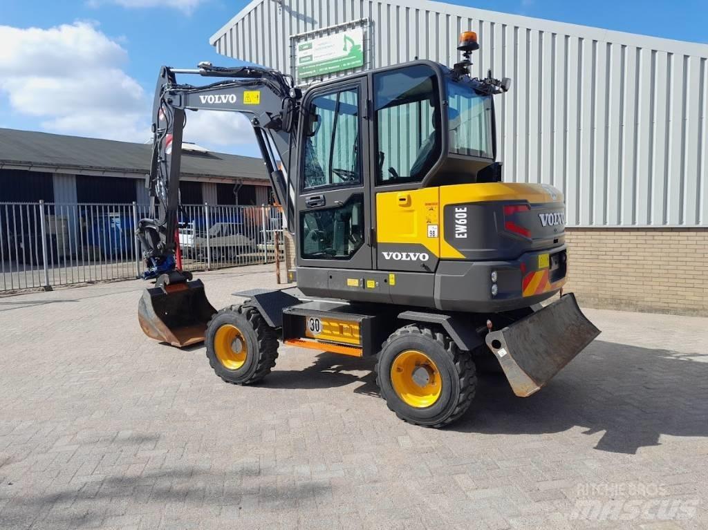 Volvo EW 60 E Gumikerekes kotrók