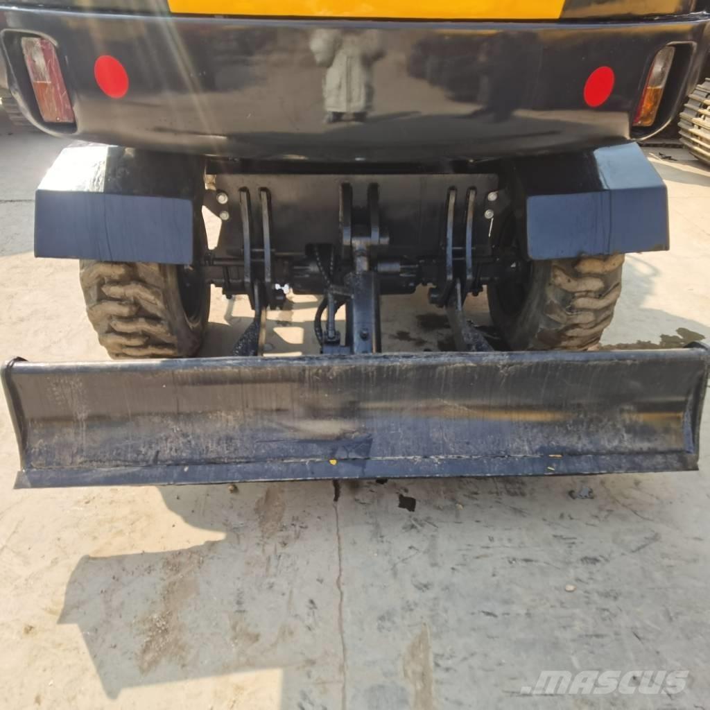 Hyundai R60W-9 Gumikerekes kotrók