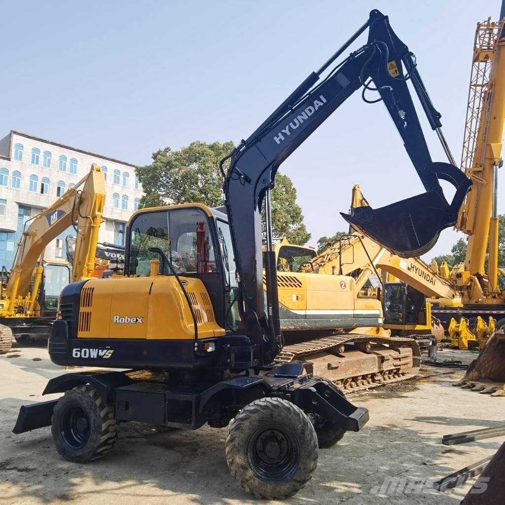 Hyundai R60W-9 Gumikerekes kotrók