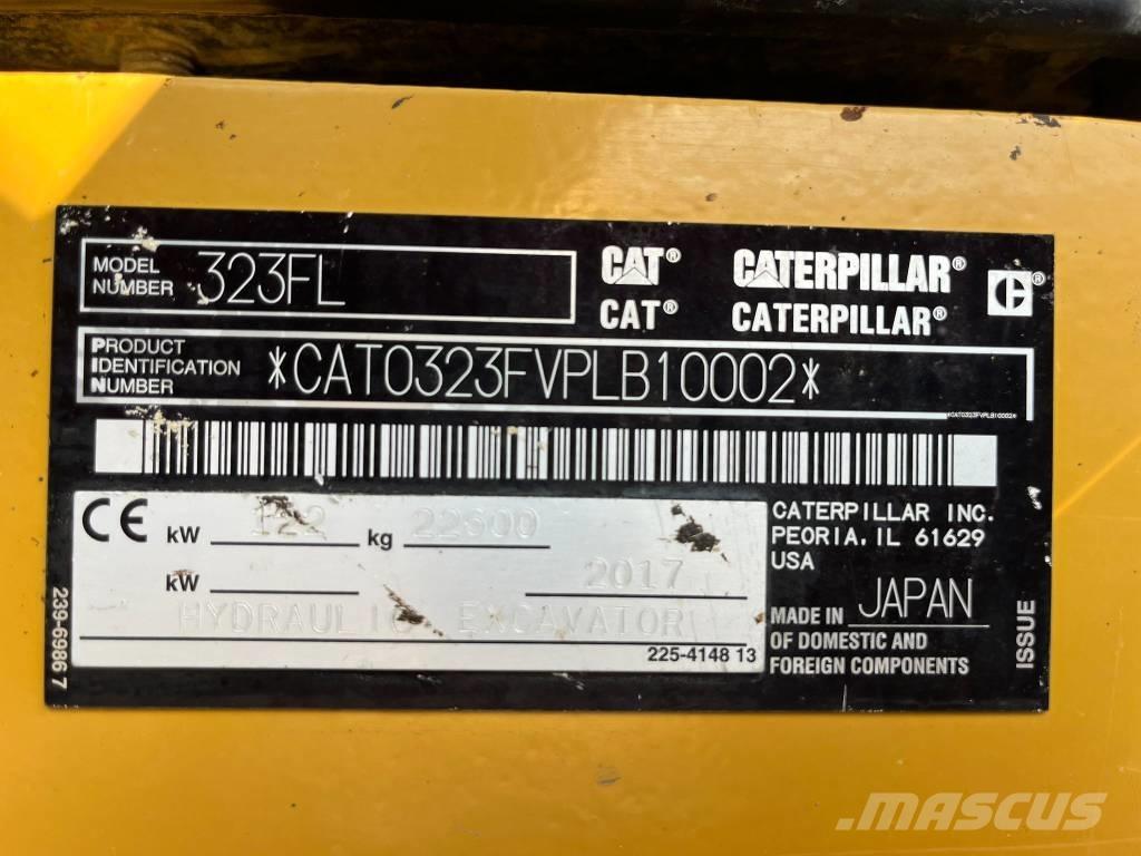 CAT 323 F L Lánctalpas kotrók