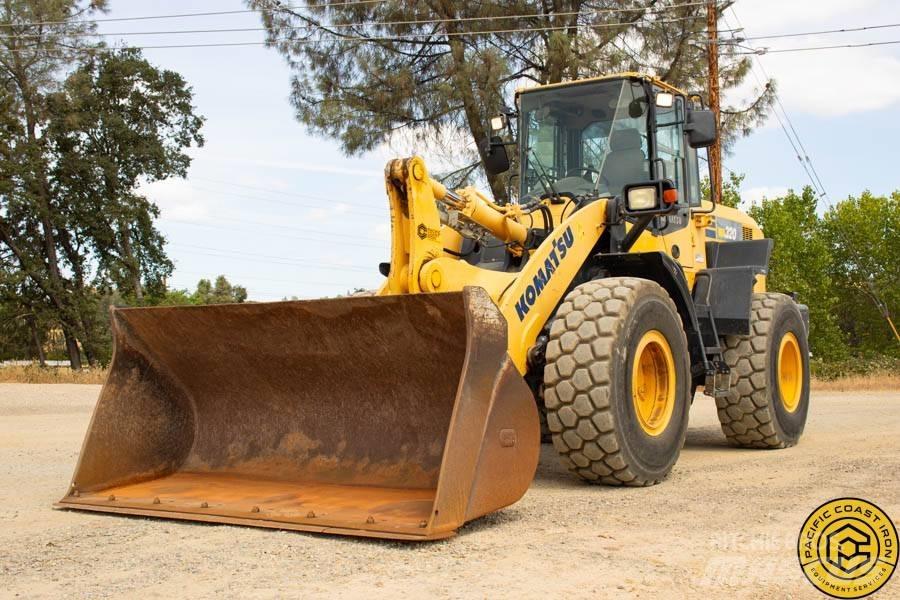 Komatsu WA 320-7 Gumikerekes homlokrakodók