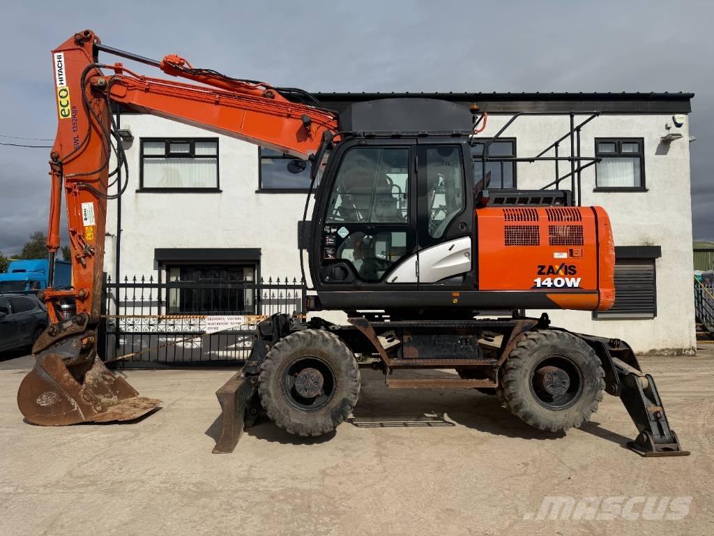 Hitachi ZX 140 W-6 Gumikerekes kotrók