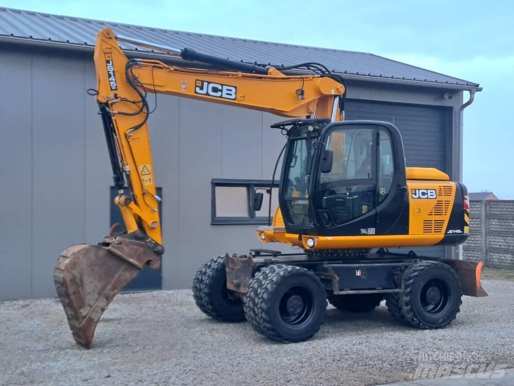 JCB JS145 W Gumikerekes kotrók