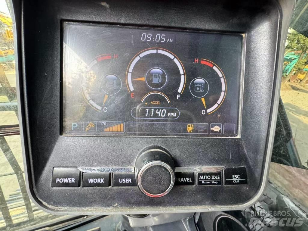Hyundai 220LC-9S Lánctalpas kotrók