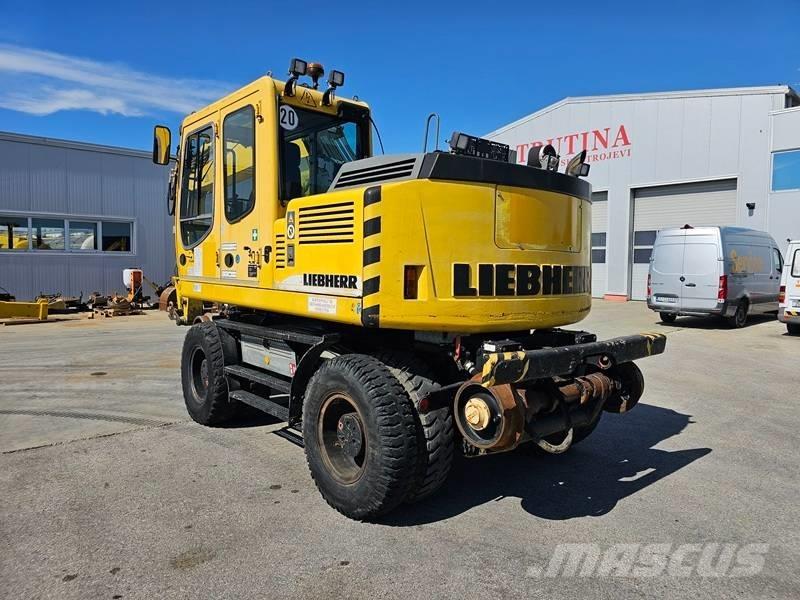 Liebherr A 900 C ZW Gumikerekes kotrók